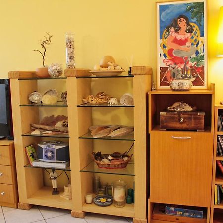 Fokais Beach Apartment Néa Fókaia Екстериор снимка