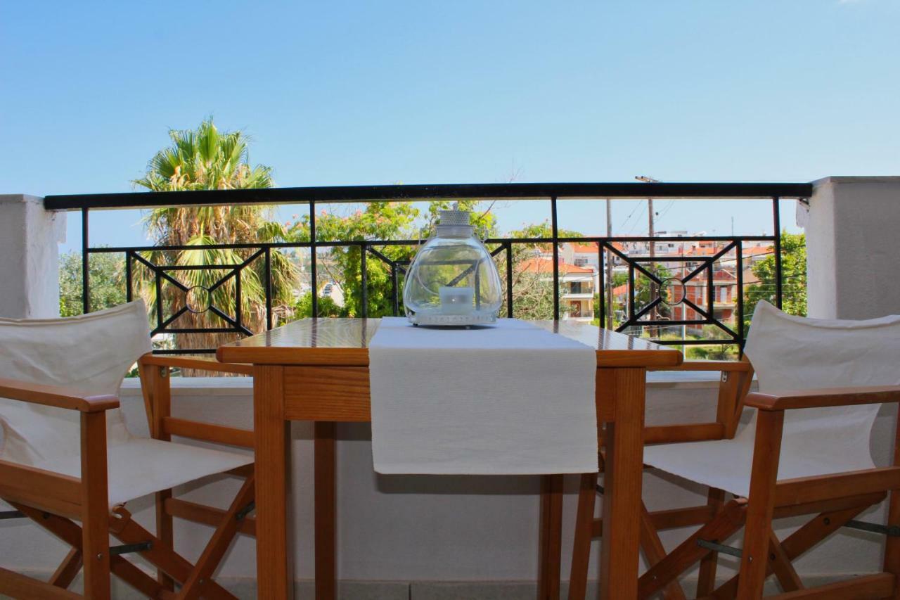 Fokais Beach Apartment Néa Fókaia Екстериор снимка