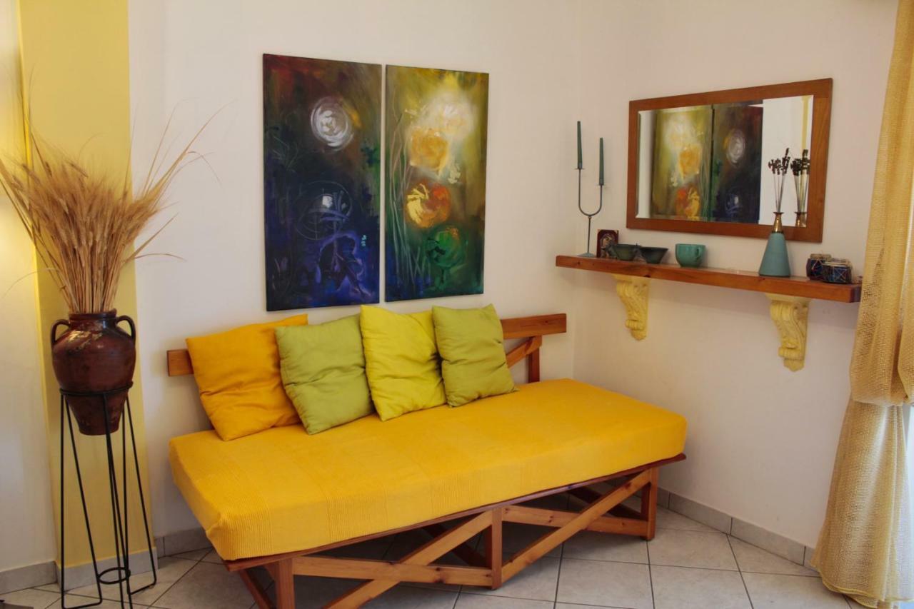 Fokais Beach Apartment Néa Fókaia Екстериор снимка